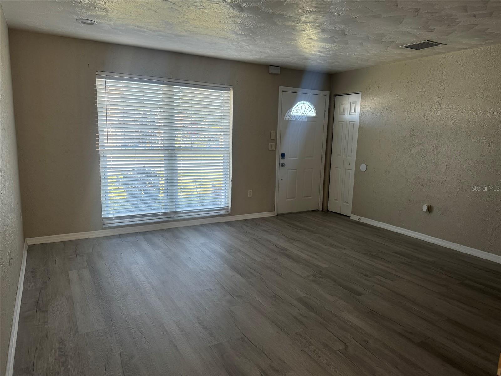 3414 MONTE RIO ST — photo 2