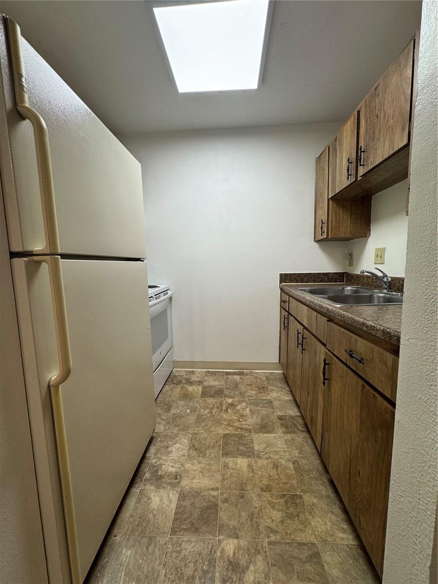2452 ENTERPRISE RD #23 — photo 6