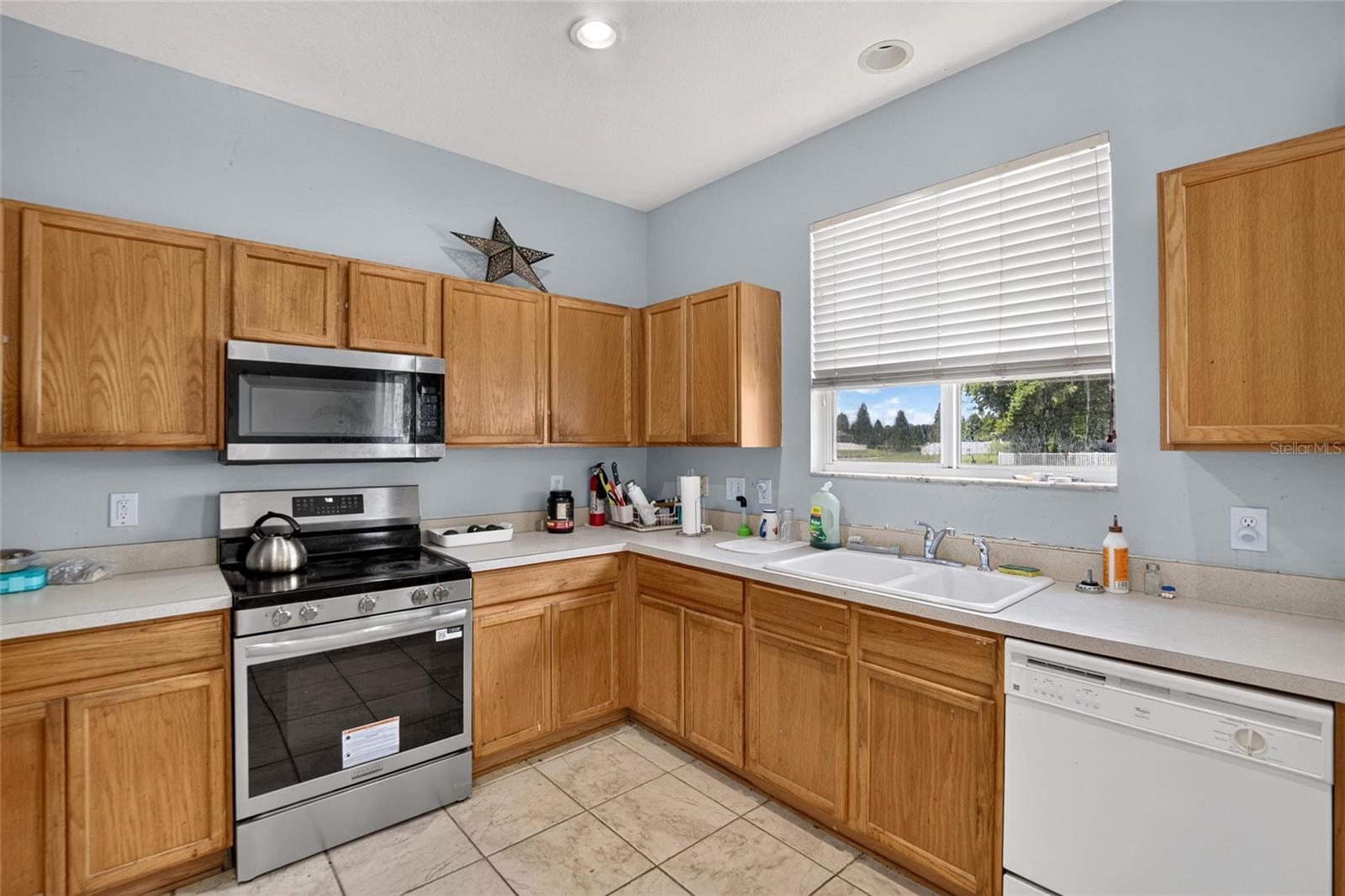 4951 WHISTLING PINES CT — photo 10