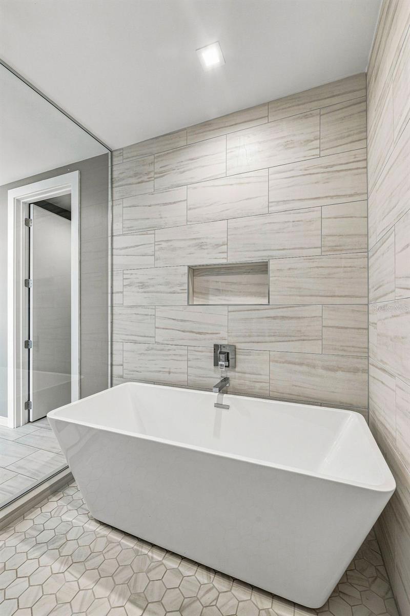 5120 MARINA WAY #16002 — photo 28