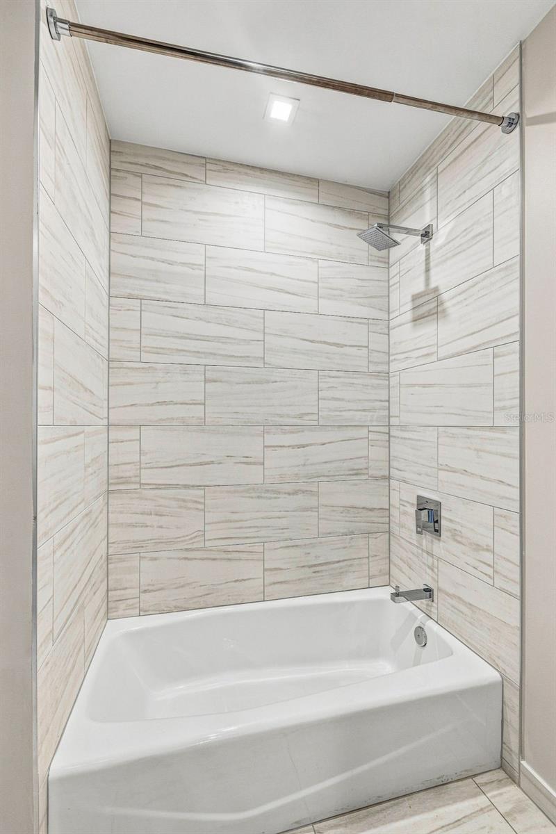 5120 MARINA WAY #16002 — photo 34