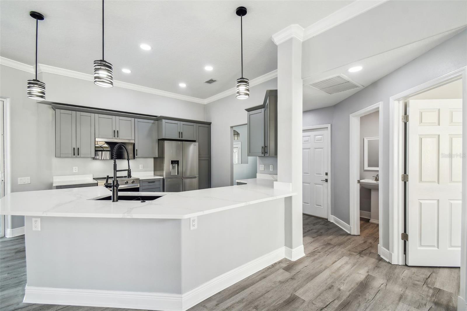 8818 POE DR — photo 35