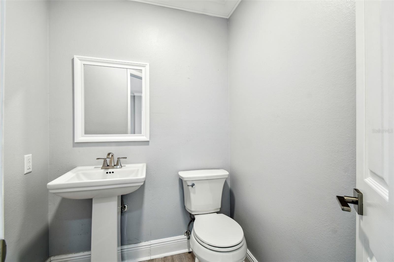 8818 POE DR — photo 27