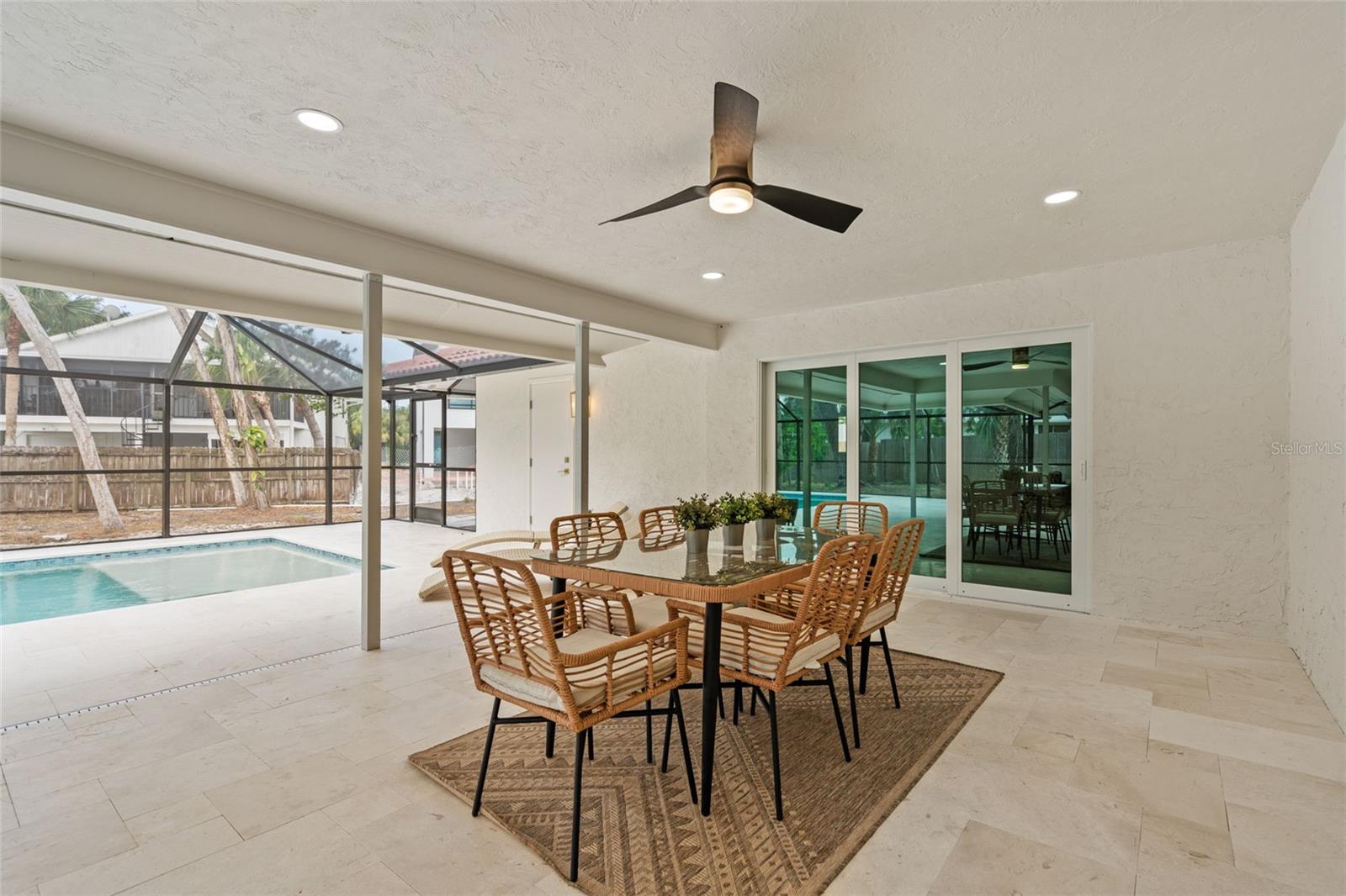 670 VENICE LN — photo 89