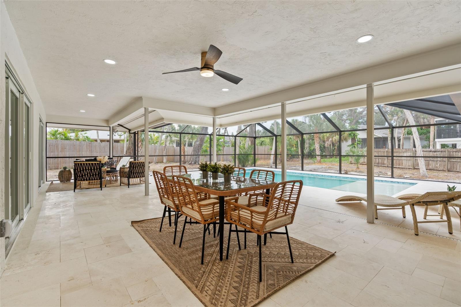 670 VENICE LN — photo 90