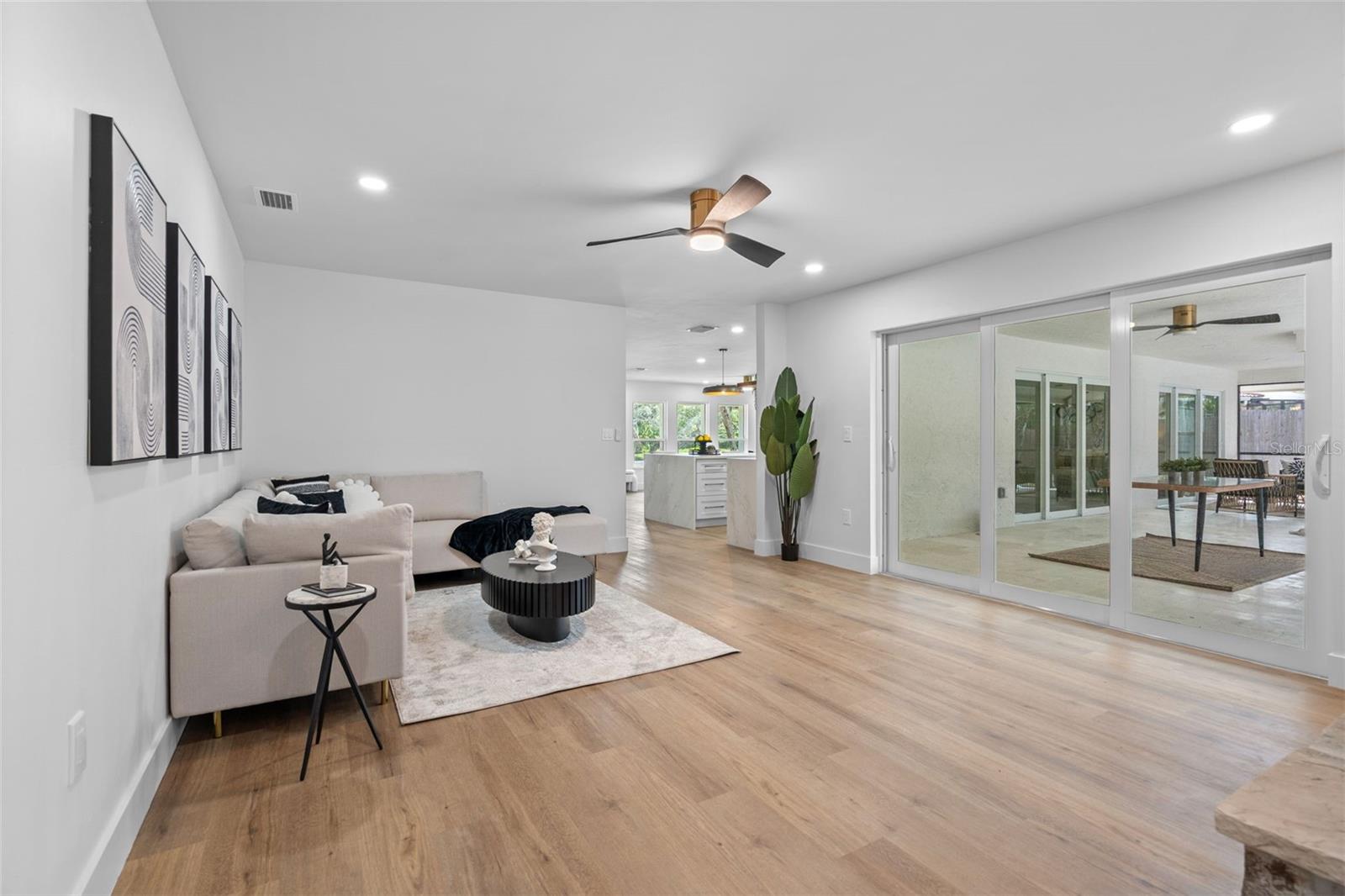 670 VENICE LN — photo 50