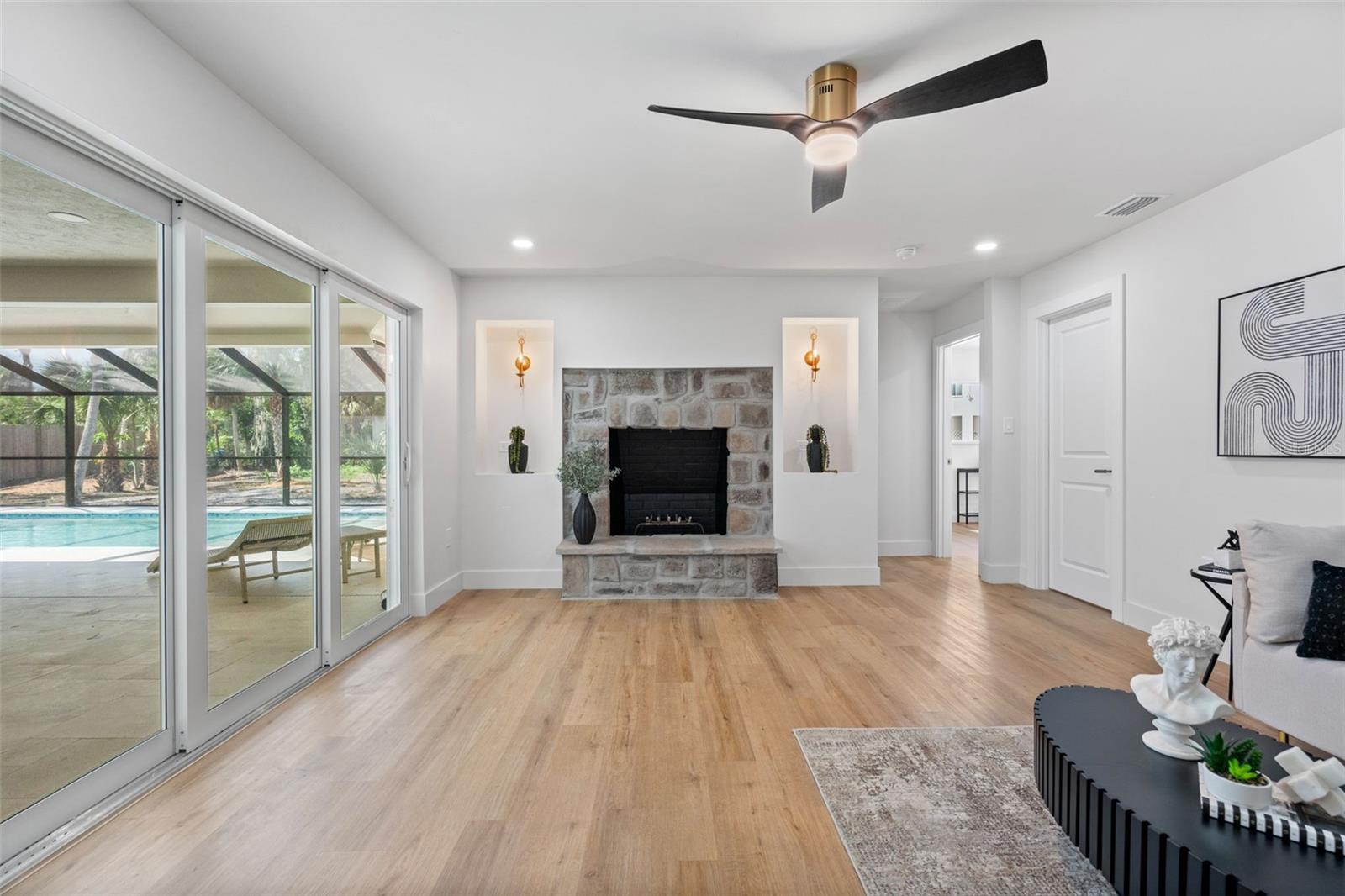 670 VENICE LN — photo 52