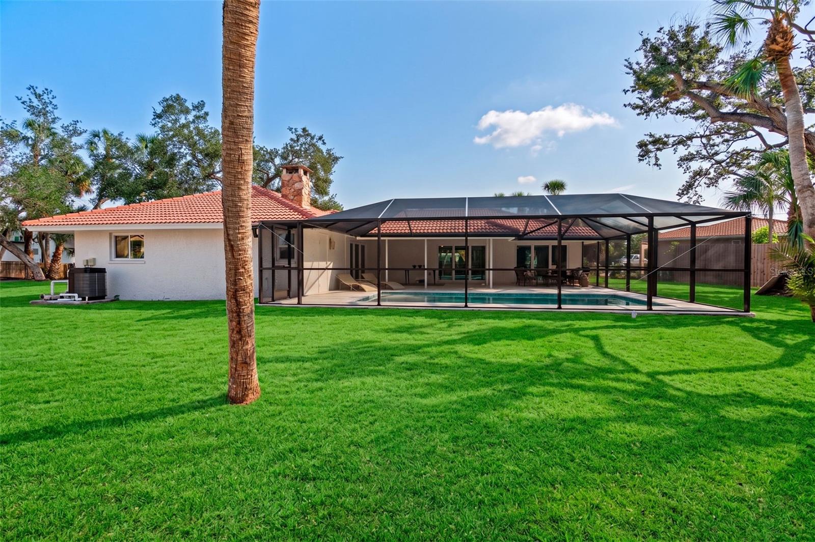 670 VENICE LN — photo 73