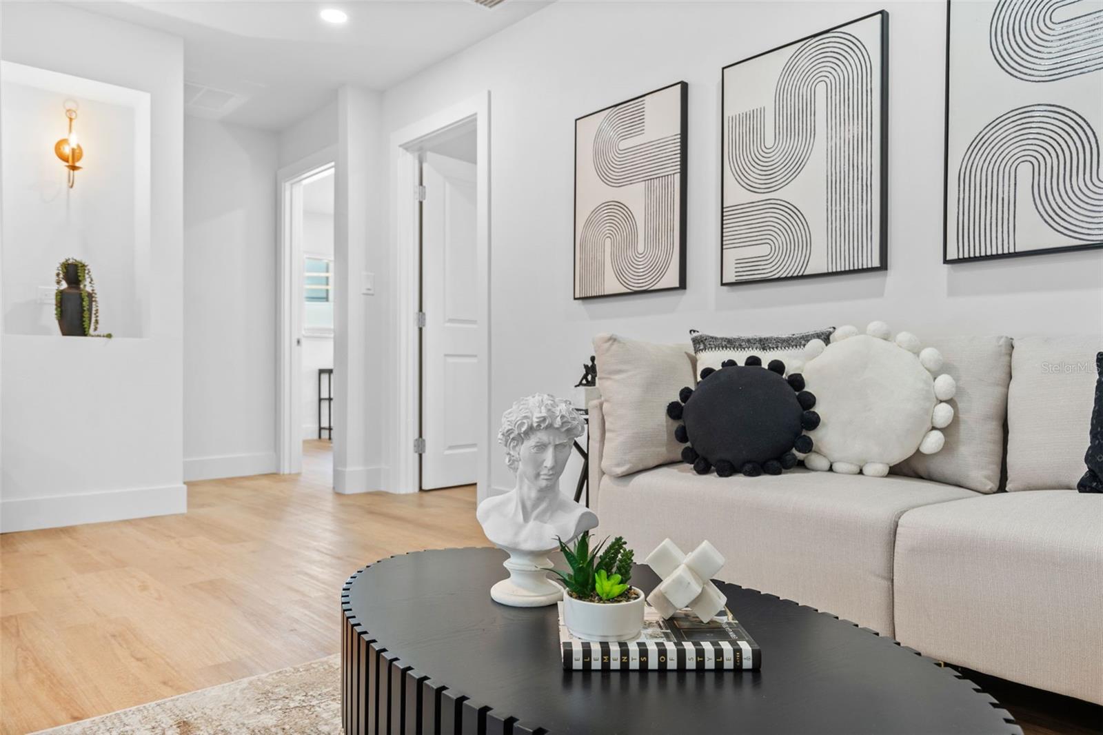 670 VENICE LN — photo 67