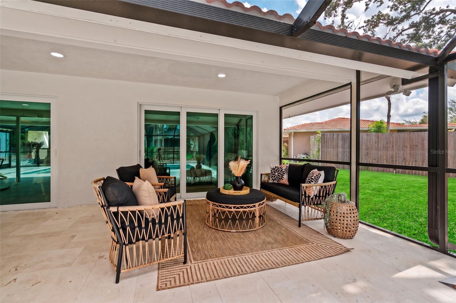 670 VENICE LN — photo 11