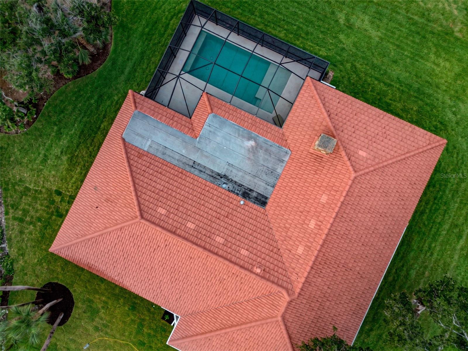 670 VENICE LN — photo 83