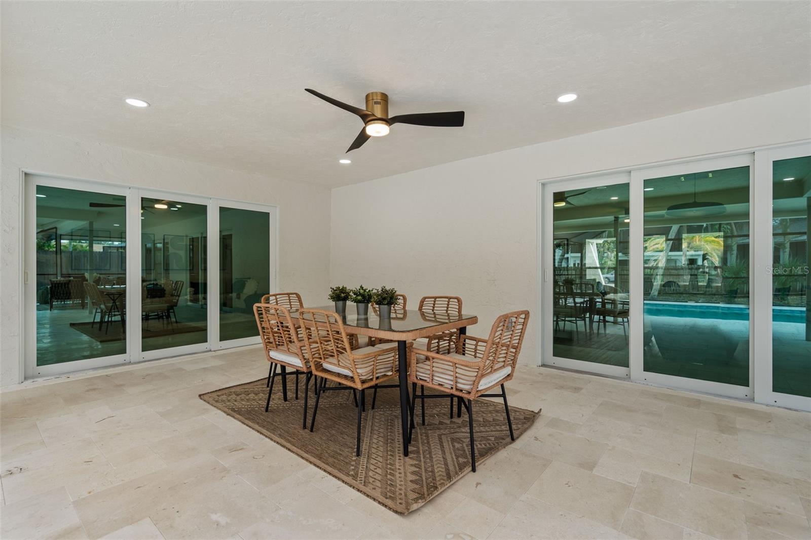 670 VENICE LN — photo 88