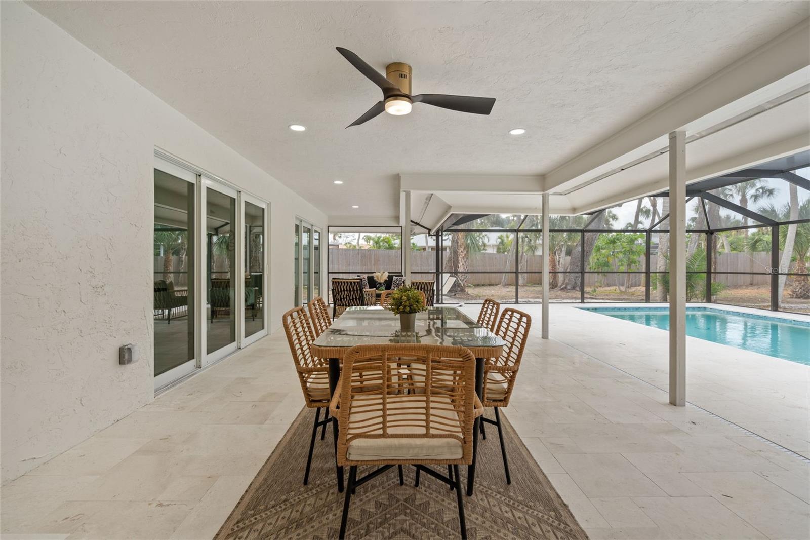 670 VENICE LN — photo 91