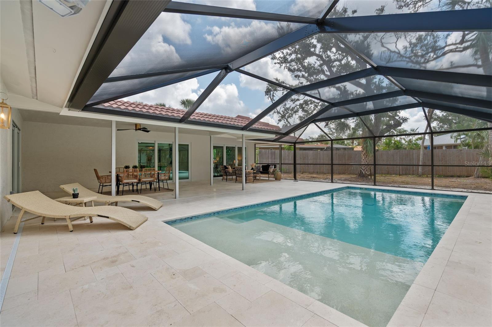670 VENICE LN — photo 87