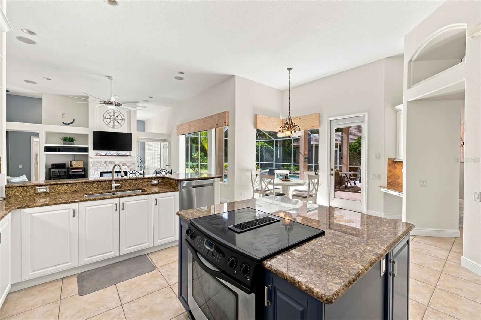 5091 JASMINE WAY — photo 9