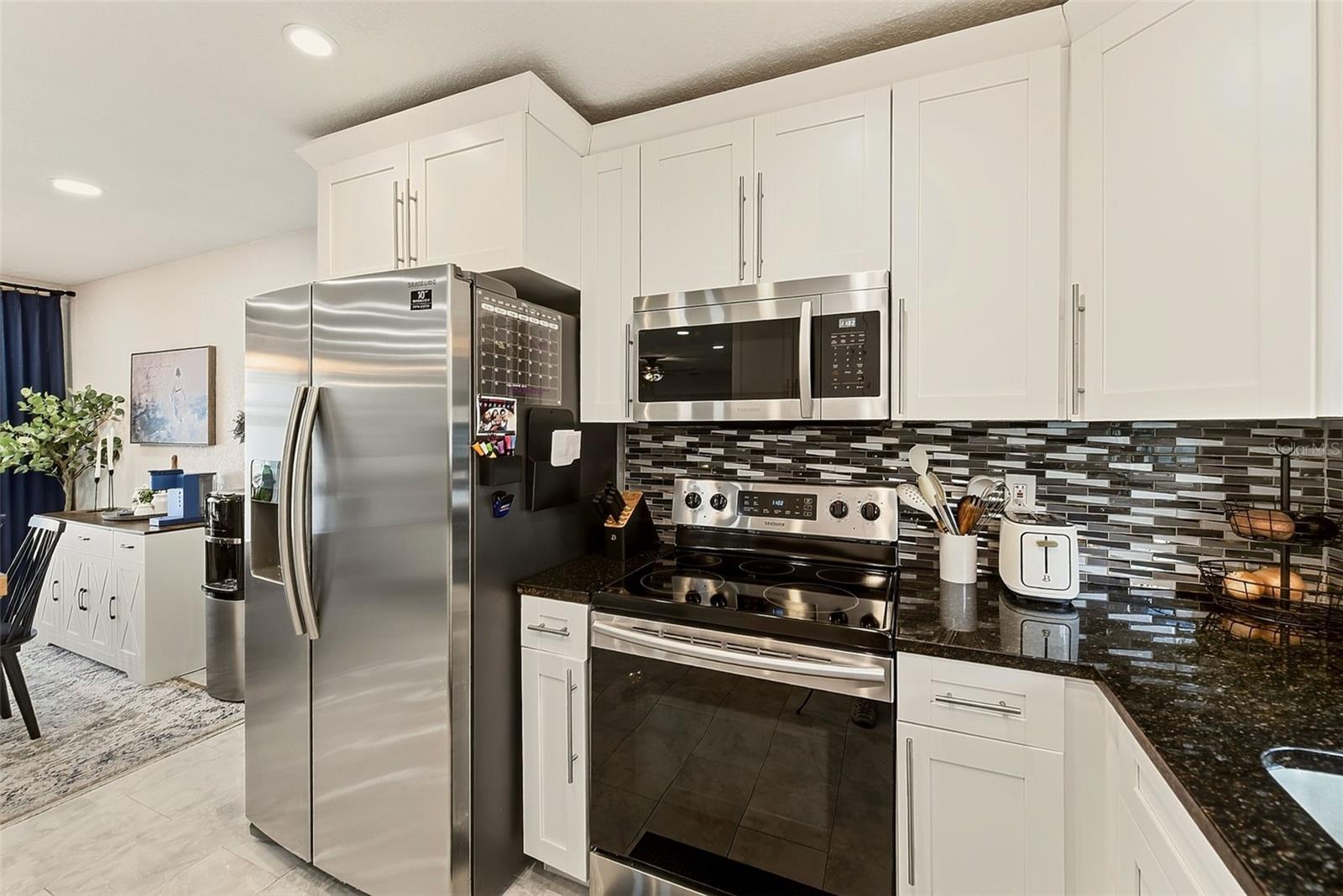 2165 CAMPUS DR — photo 13