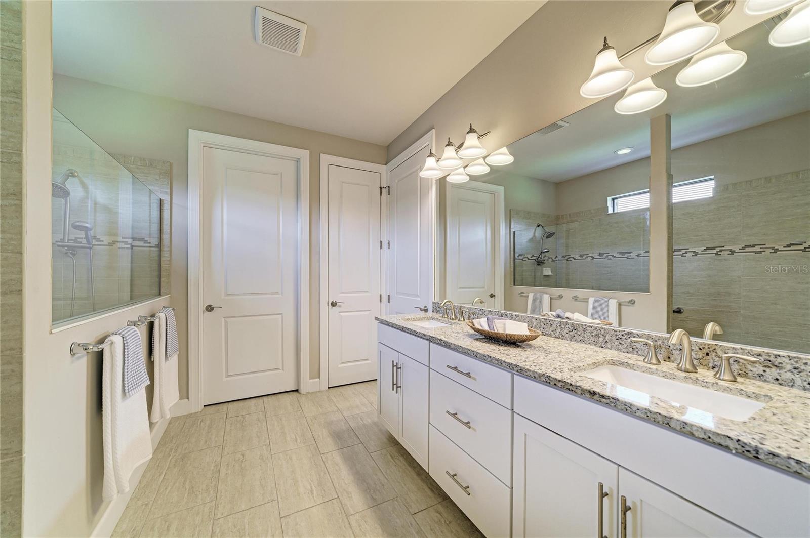 17226 SEAFORD WAY — photo 23
