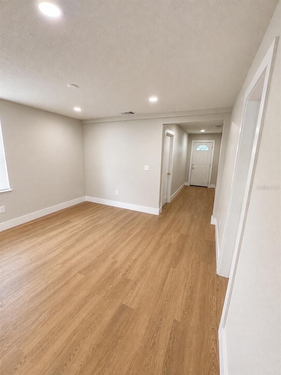 2908 BANZA ST — photo 6