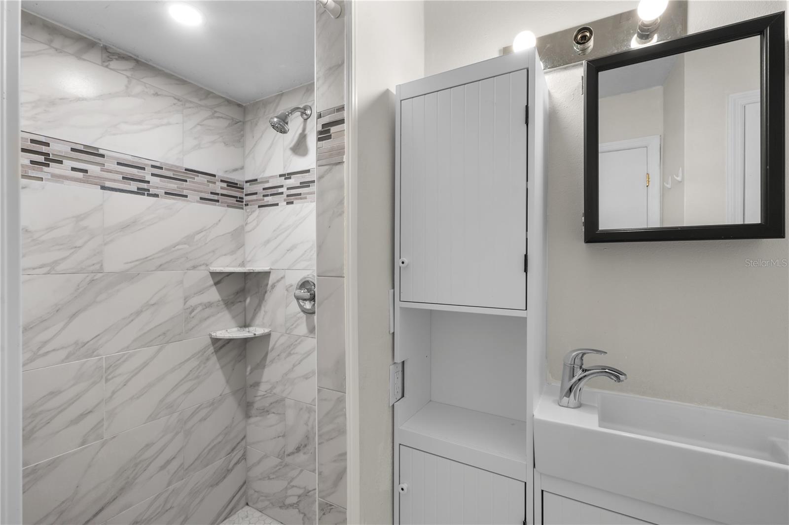 111 SEAHORSE DR SE #A — photo 32