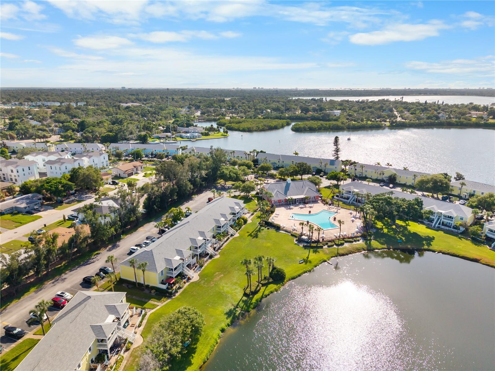 111 SEAHORSE DR SE #A — photo 38