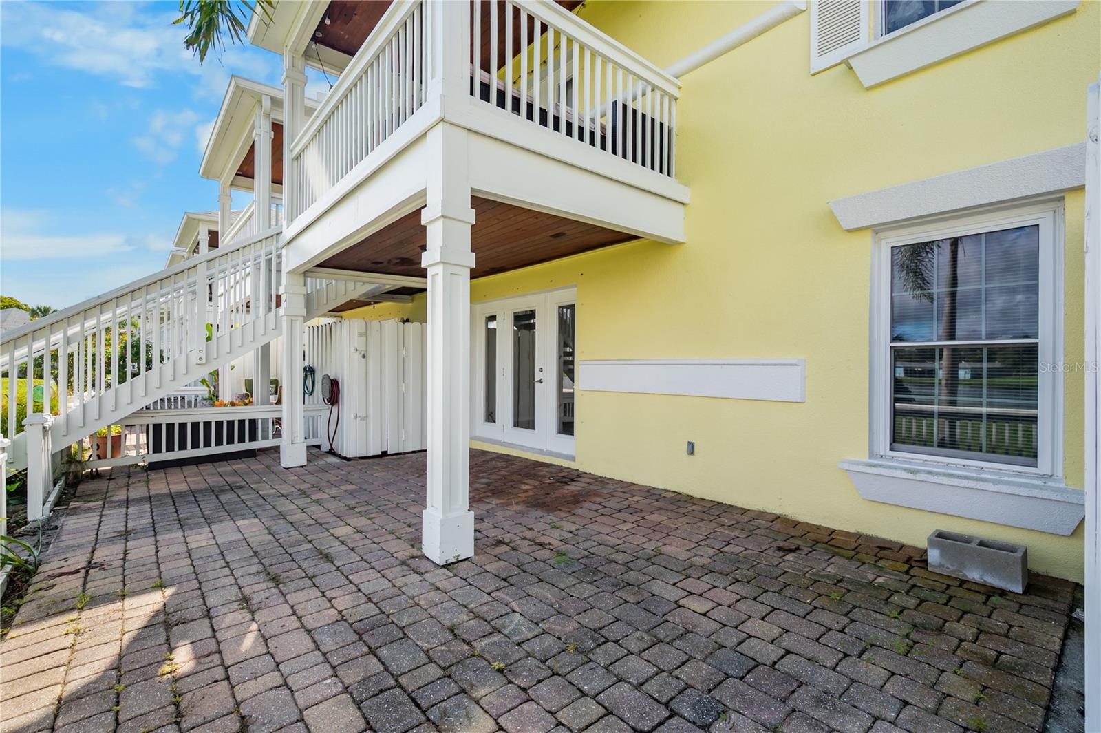 111 SEAHORSE DR SE #A — photo 36