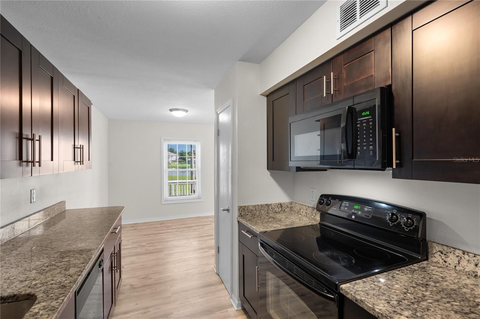 111 SEAHORSE DR SE #A — photo 11