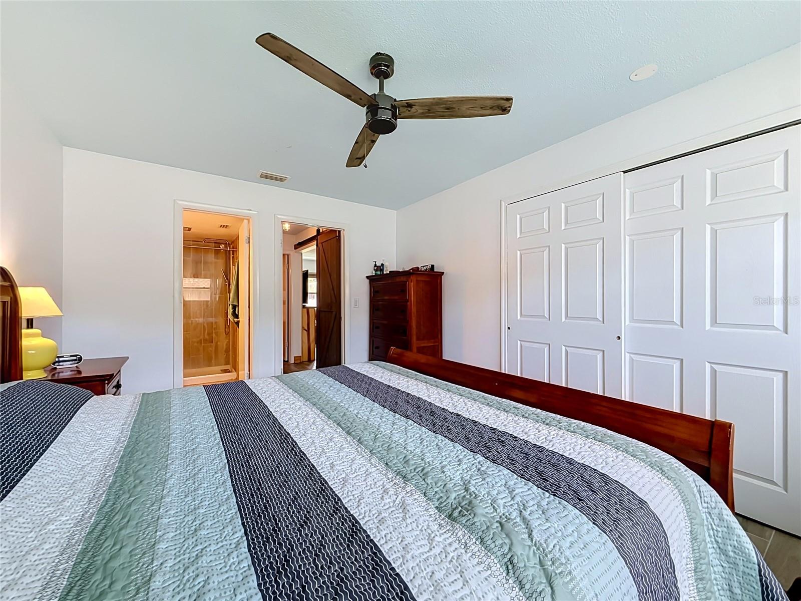 602 MINDY DR — photo 23