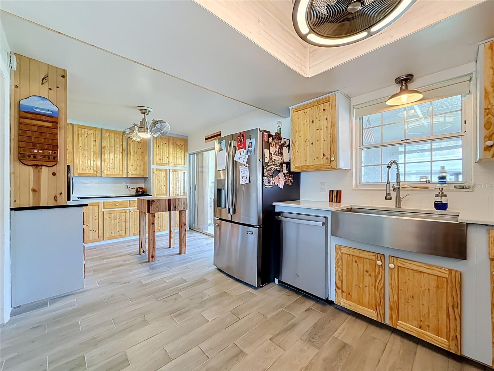 602 MINDY DR — photo 14