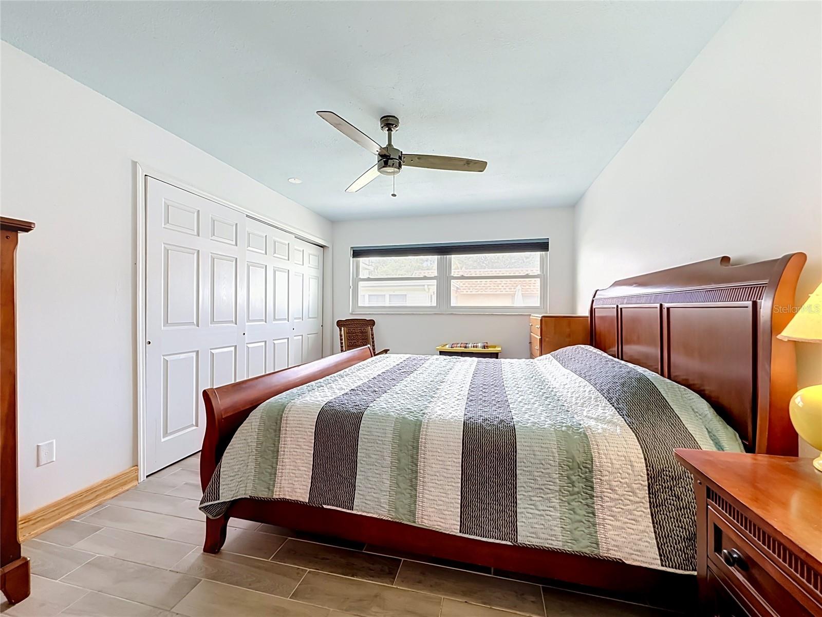 602 MINDY DR — photo 25