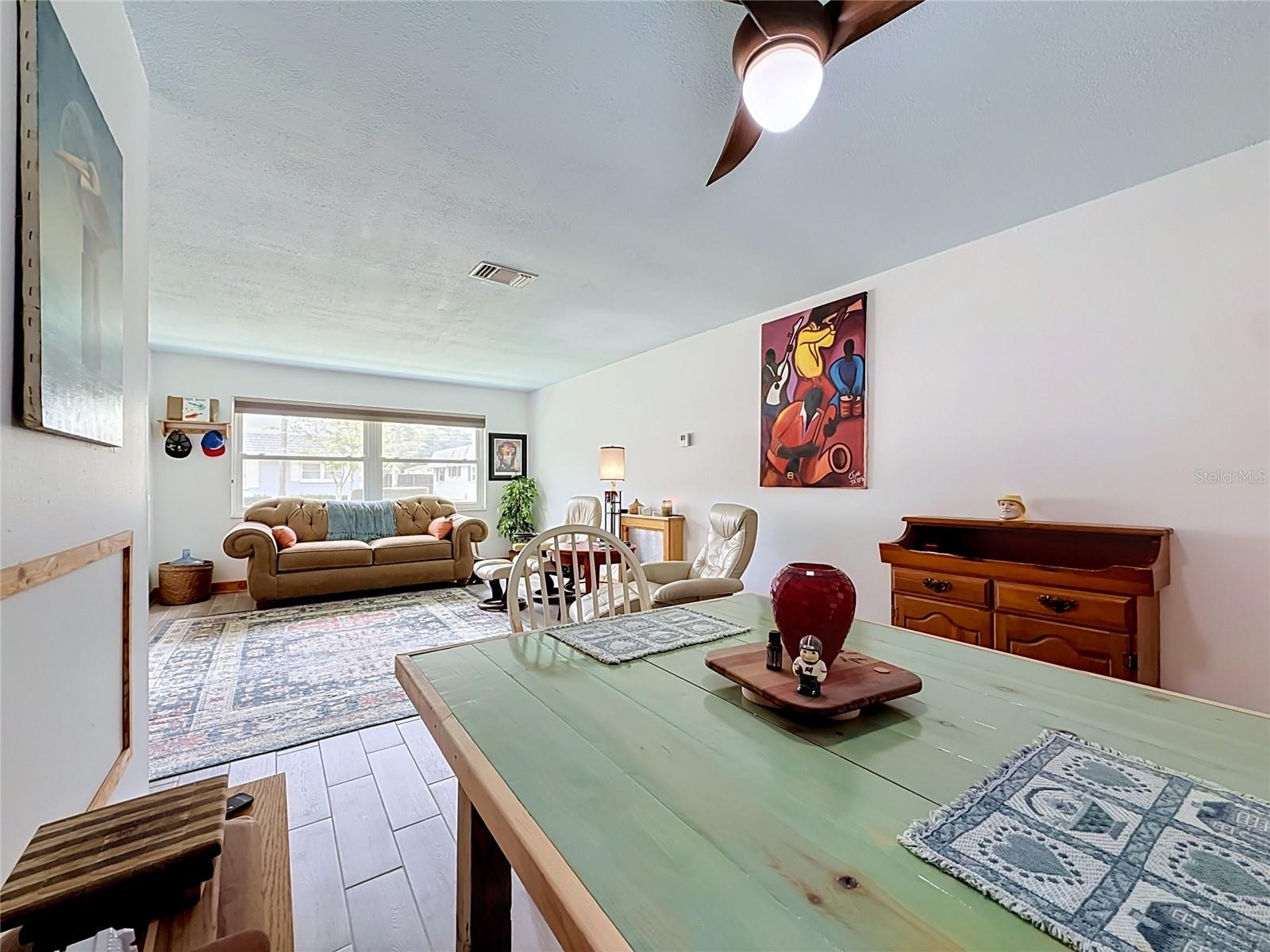 602 MINDY DR — photo 10