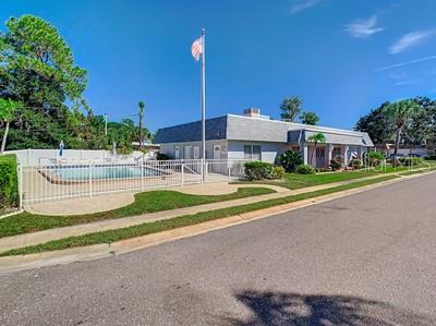 602 MINDY DR — photo 42