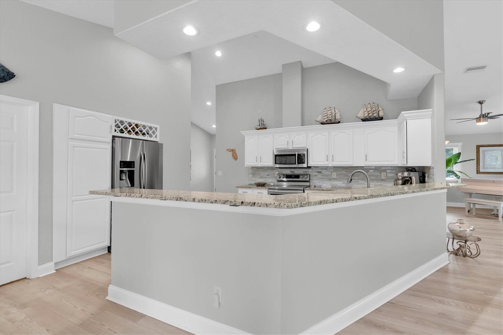 6501 MOCKINGBIRD WAY S — photo 16