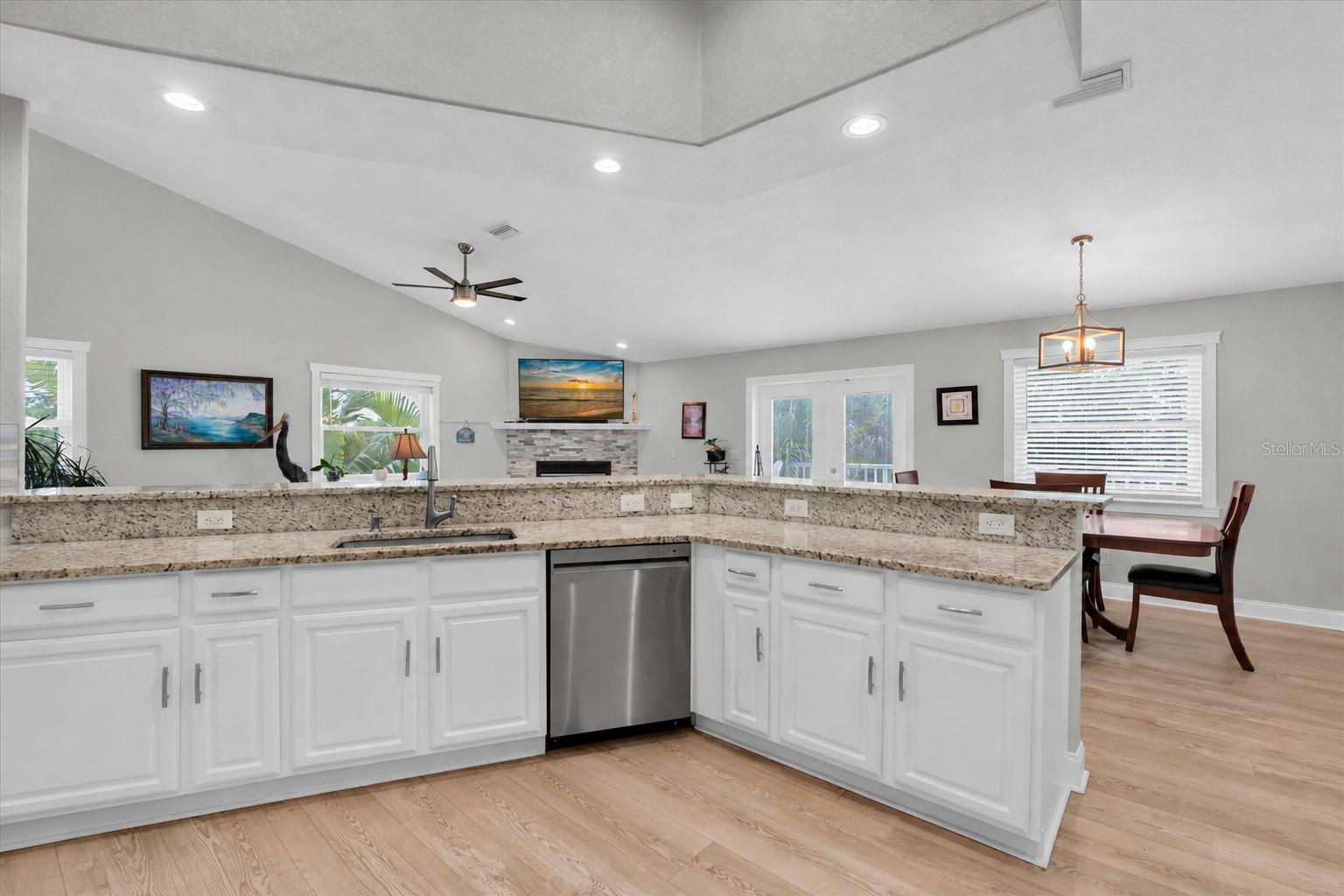 6501 MOCKINGBIRD WAY S — photo 18