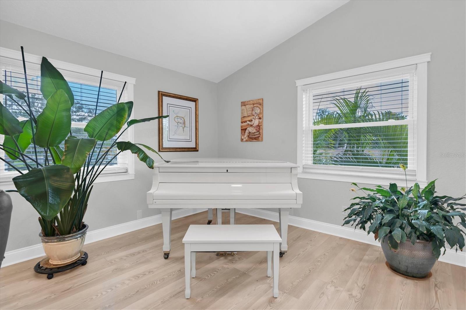 6501 MOCKINGBIRD WAY S — photo 10