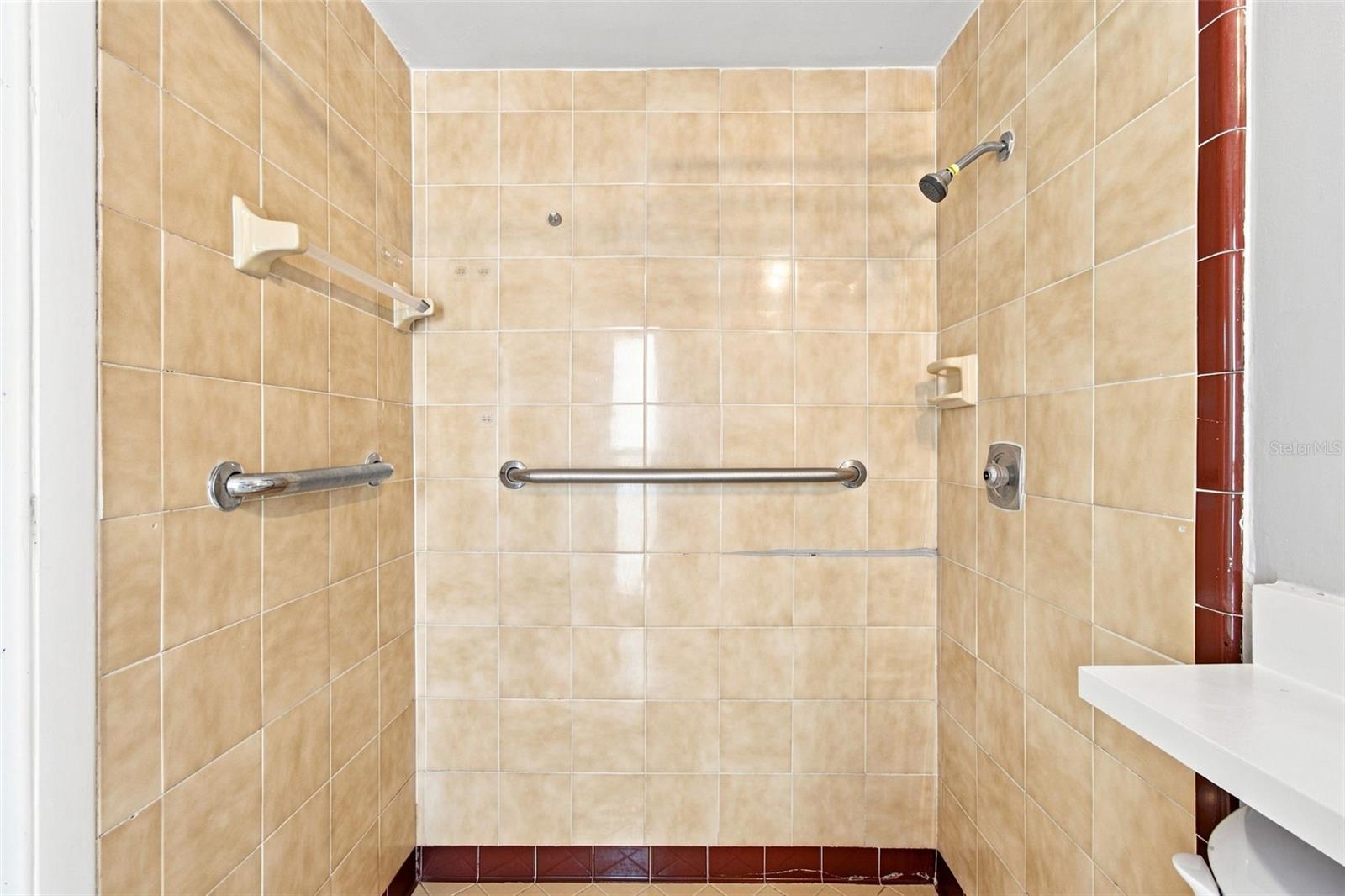 527 WAYFARER DR — photo 22