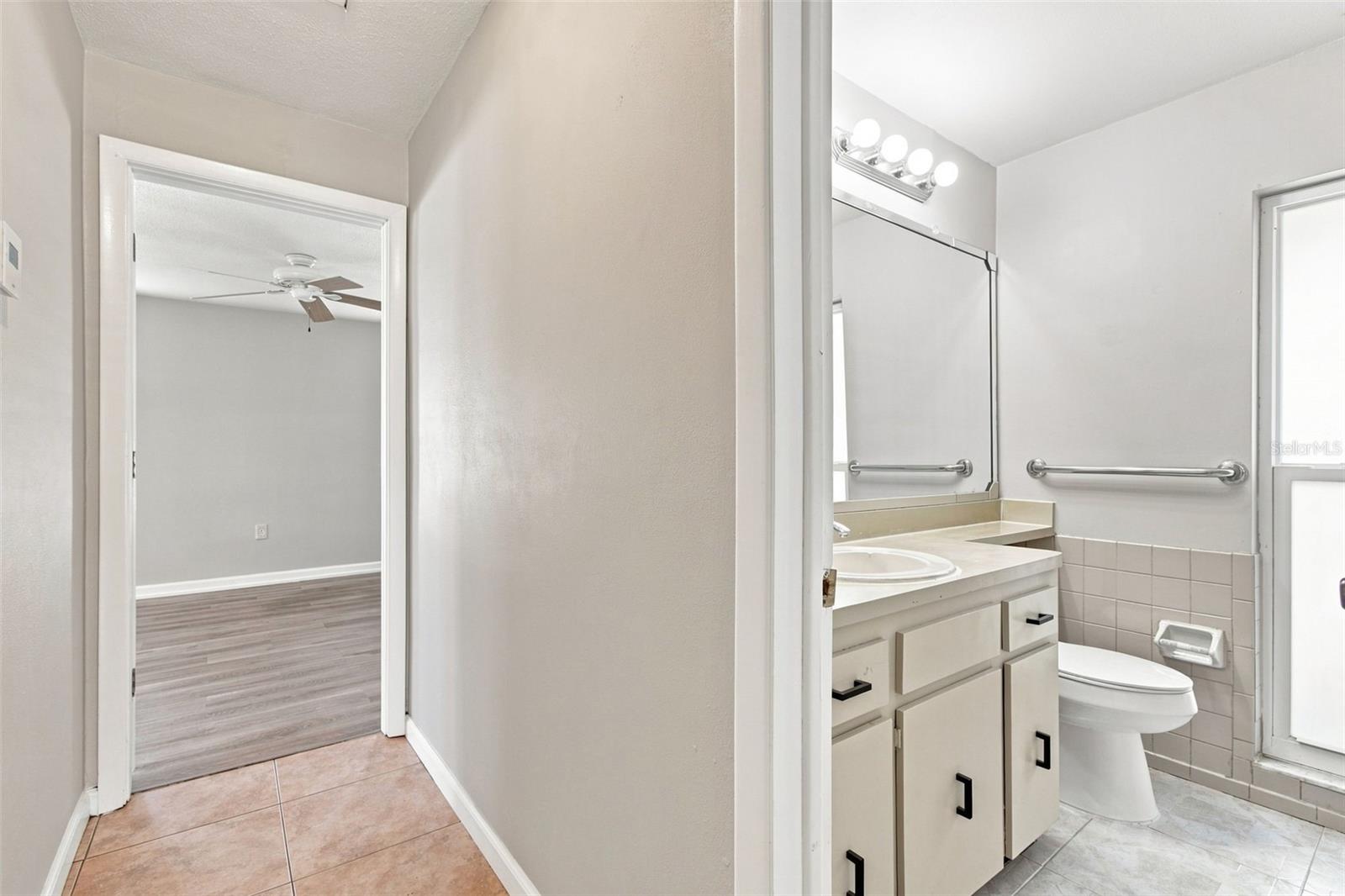 527 WAYFARER DR — photo 23