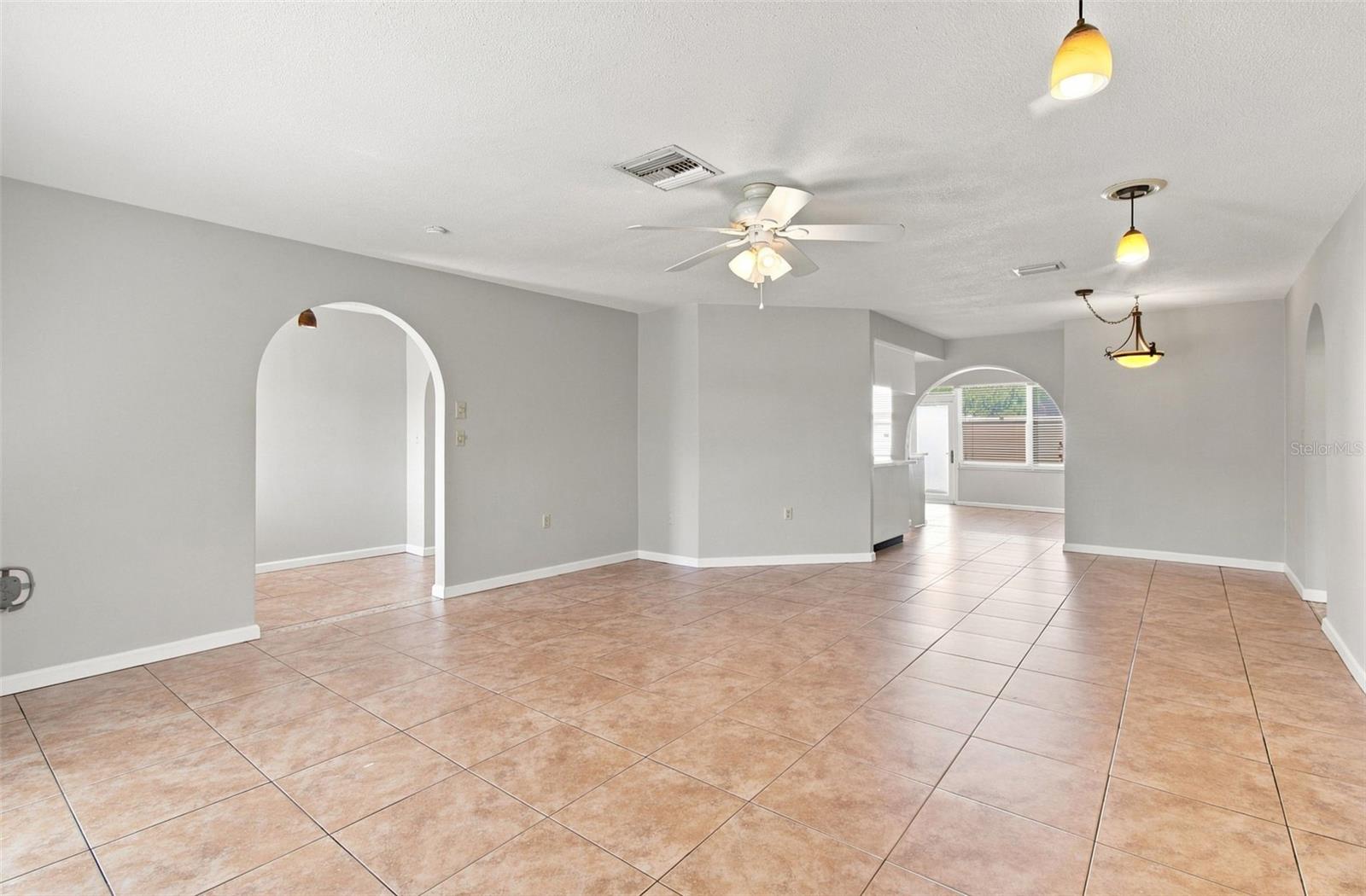 527 WAYFARER DR — photo 14