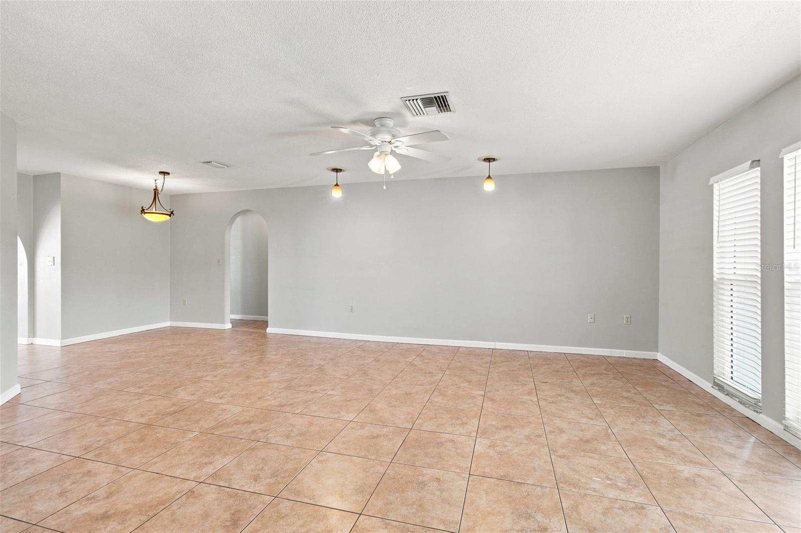 527 WAYFARER DR — photo 15