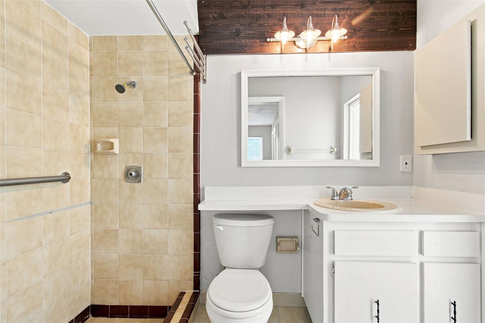 527 WAYFARER DR — photo 21
