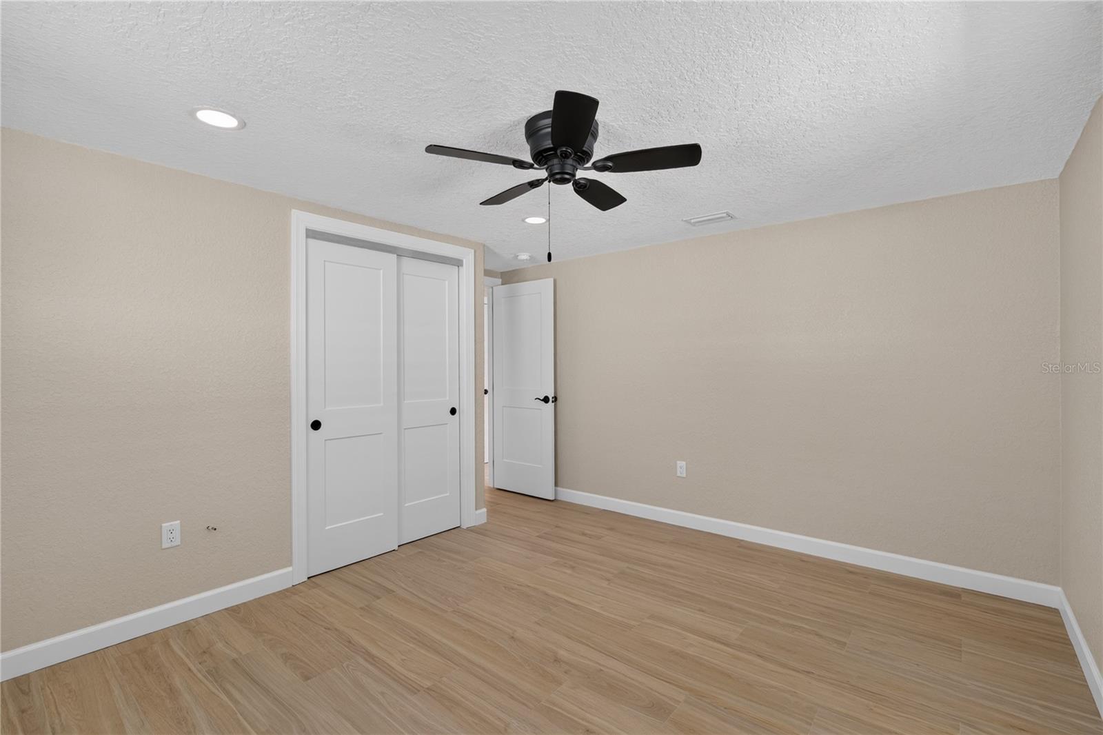 6154 MIDNIGHT PASS RD #VILLA4C — photo 23