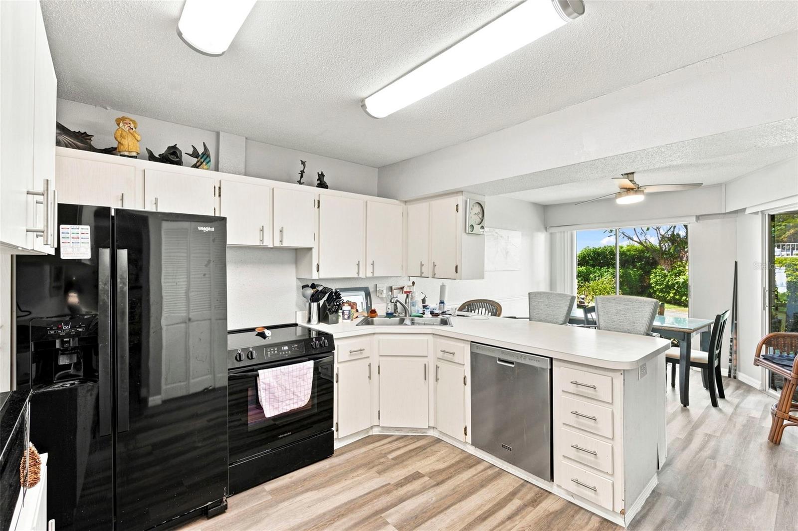 1655 S HIGHLAND AVE #F133 — photo 17