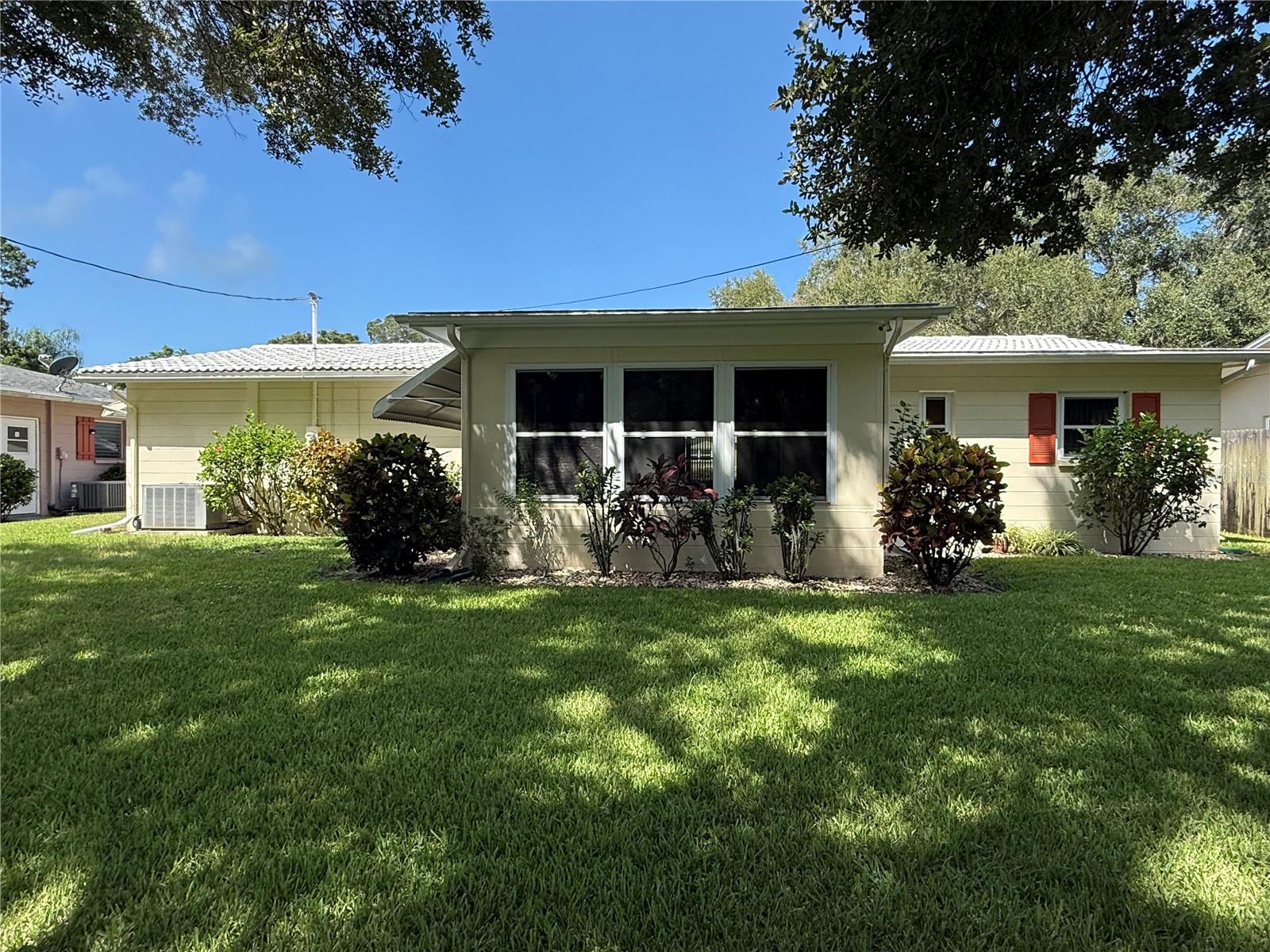 8927 LAKEWOOD DR — photo 6
