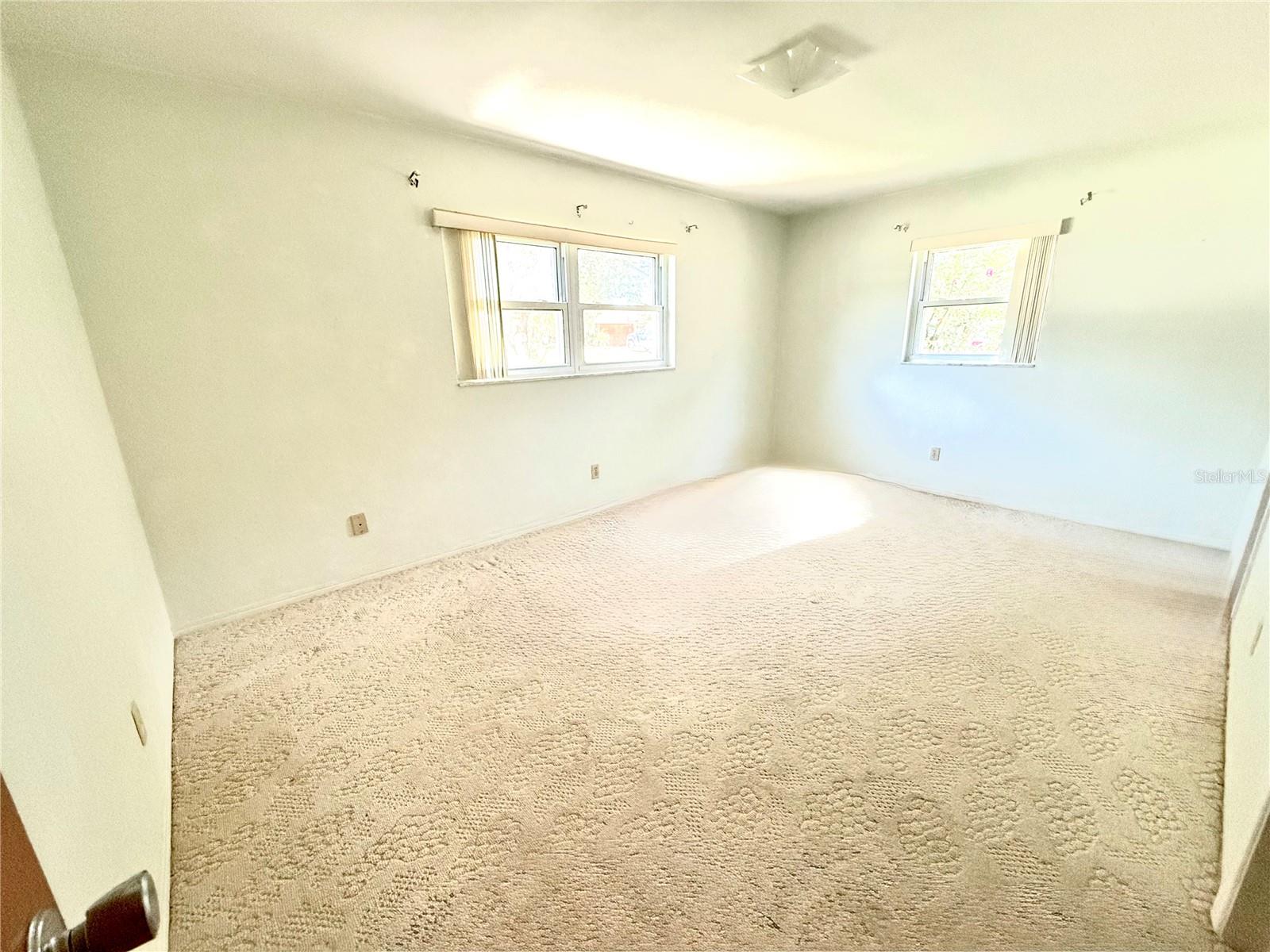 8927 LAKEWOOD DR — photo 10