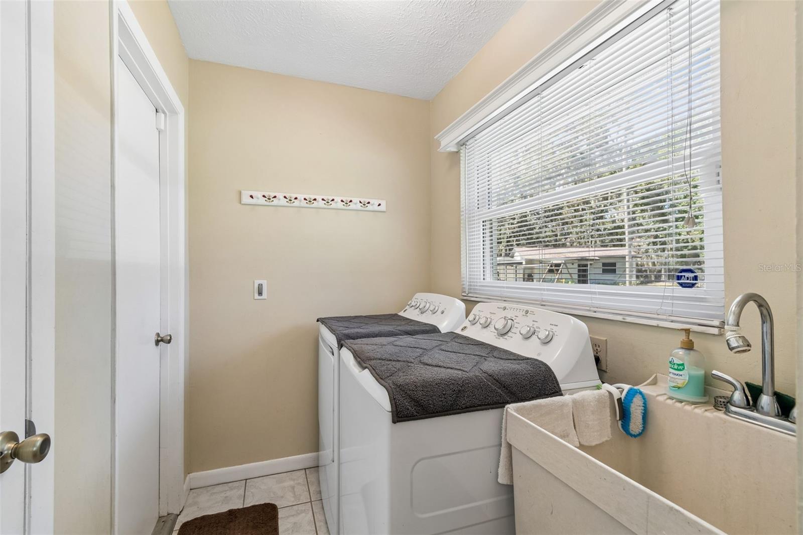 2321 WOOTEN RD — photo 35