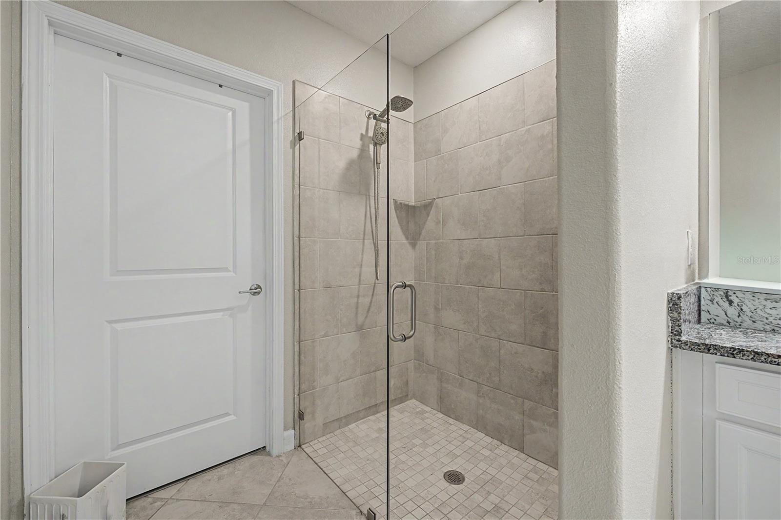 10228 ECHO DOCK LOOP — photo 33