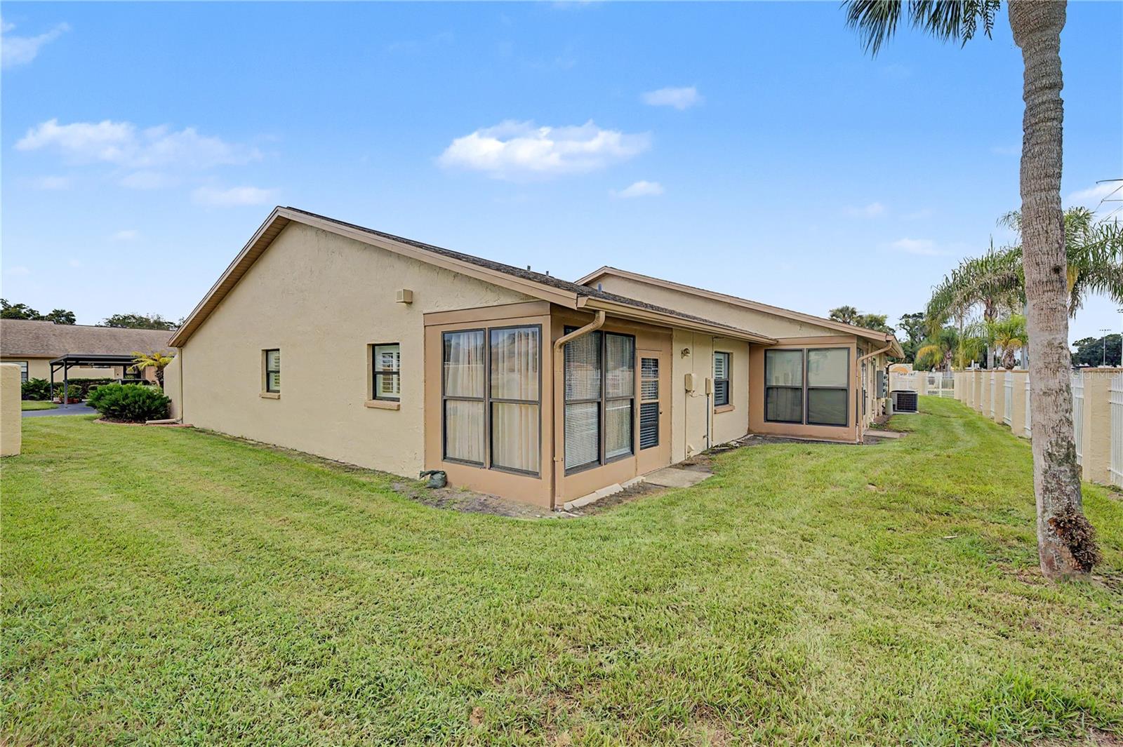 38225 BOXWOOD DR — photo 15