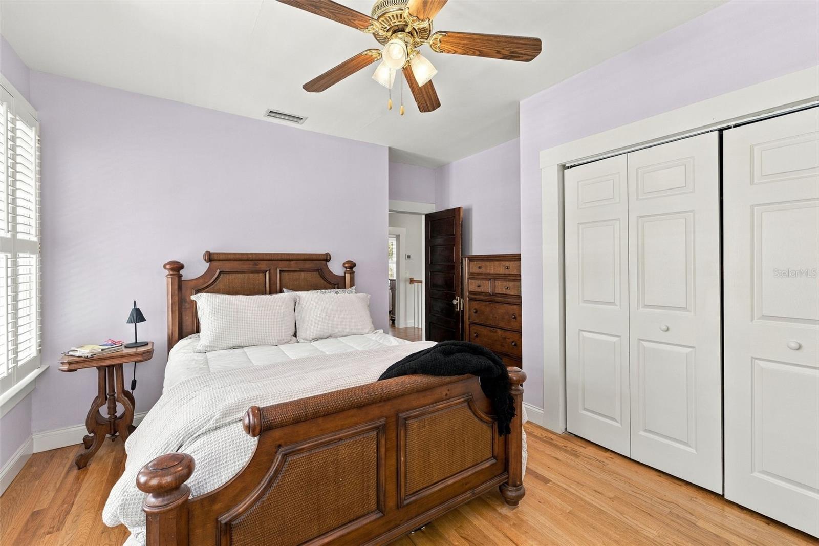 1801 W HILLS AVE — photo 42