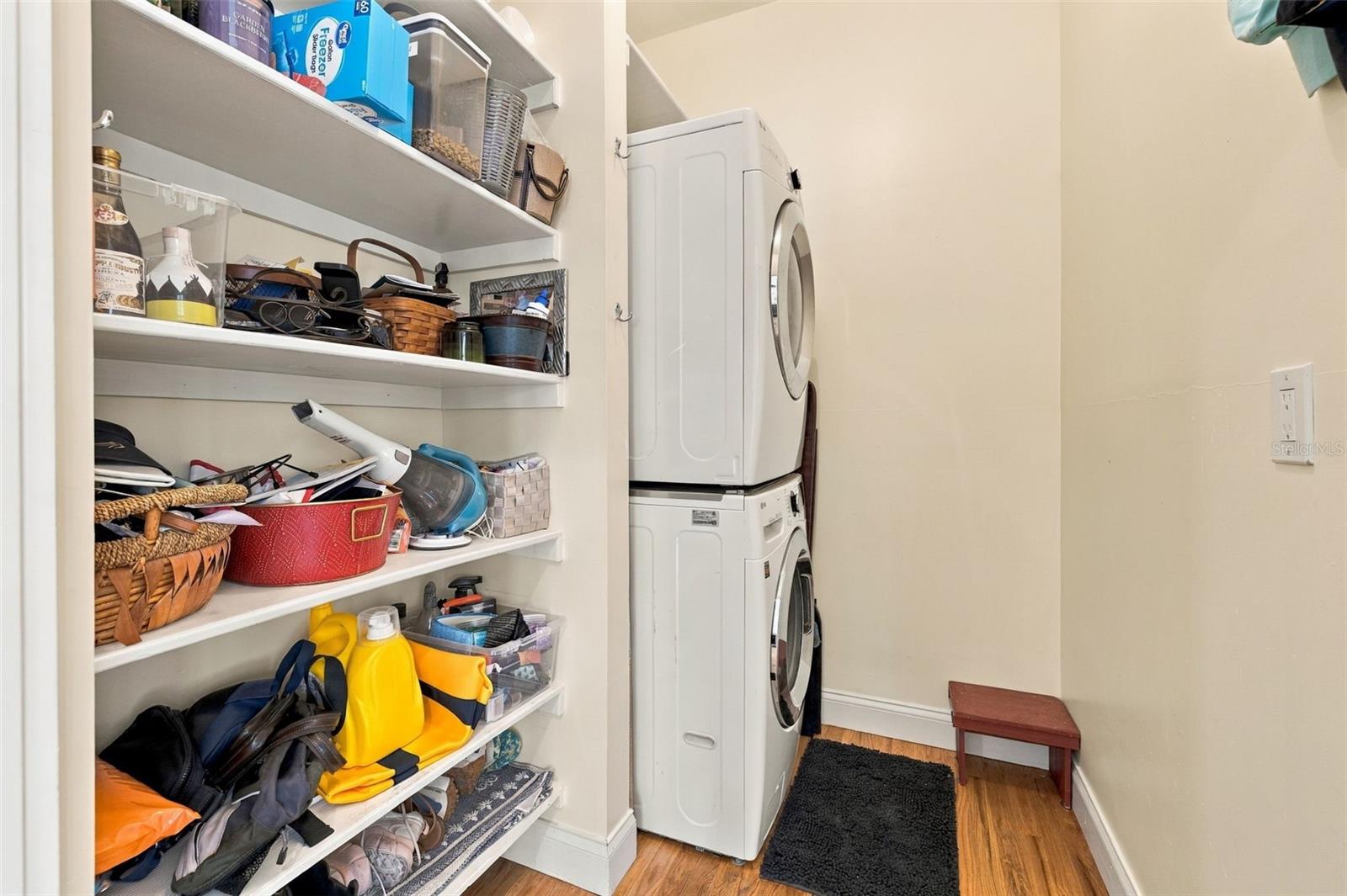 1801 W HILLS AVE — photo 44