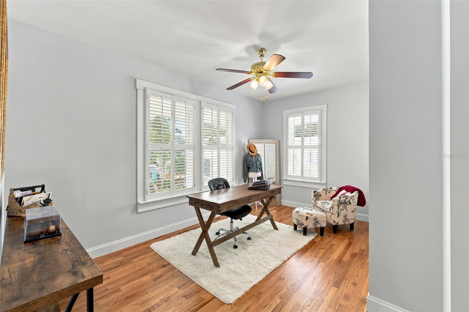 1801 W HILLS AVE — photo 39