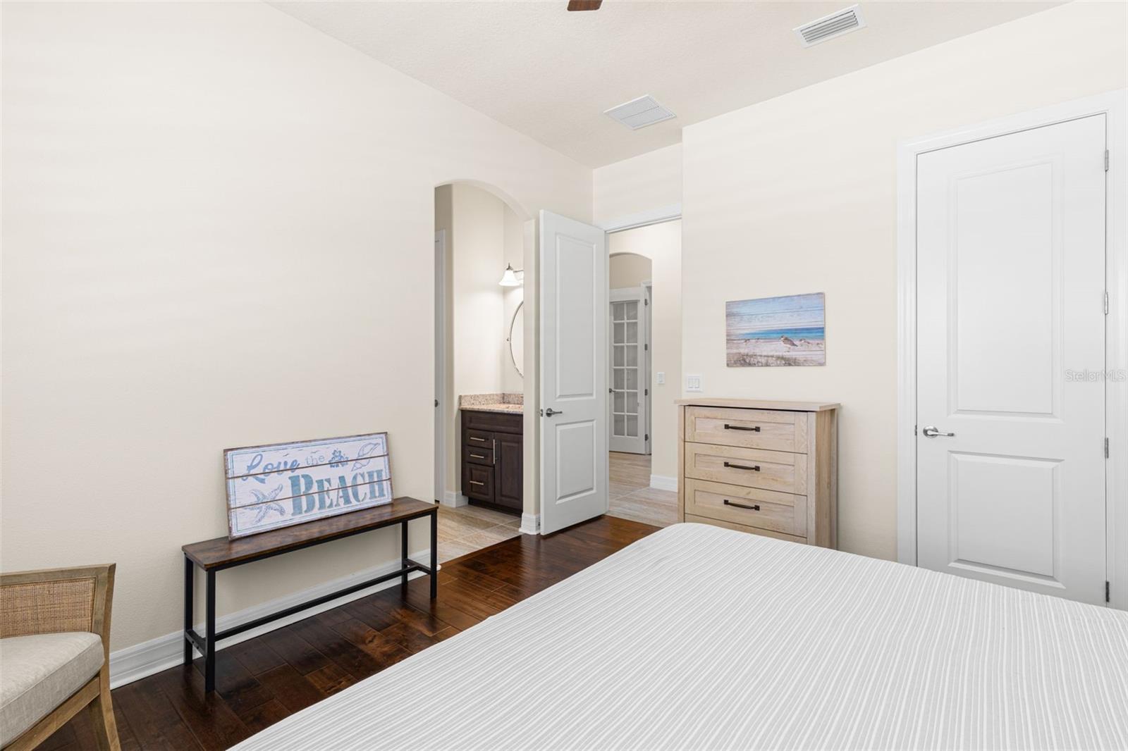 1528 FOREST GLEN CT — photo 45